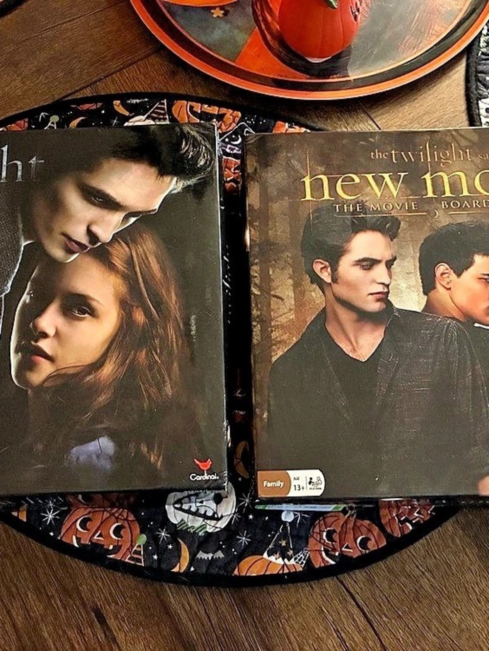 Cardinal Twilight / The Twilight Saga: New Moon board games Twilight / New Moon